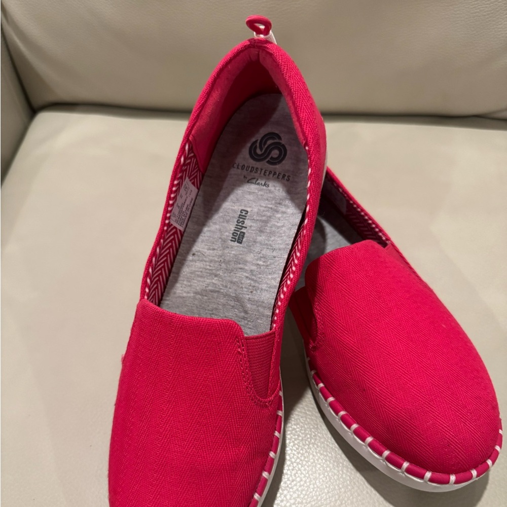 Clark's Cloudsteppers Red Espadrille Size  8M - Picture 2 of 6